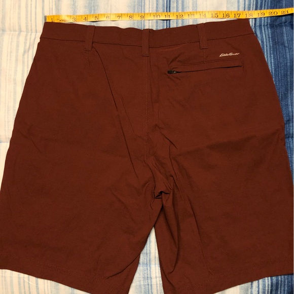 Mens Eddie Bauer Burgundy Short Size 36” - Picture 3 of 4